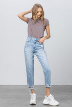 Load image into Gallery viewer, HIGH RISE TAPERED JEANS
