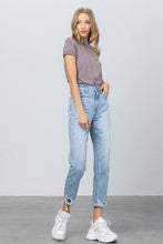 Load image into Gallery viewer, HIGH RISE TAPERED JEANS
