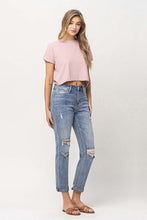 Load image into Gallery viewer, Distressed Stretch Boyfriend Jeans
