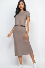 Load image into Gallery viewer, Ribbed Solid Top &amp; Midi Skirt Set
