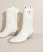 Load image into Gallery viewer, Sephira -Embroidered Short Boot

