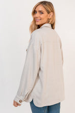Load image into Gallery viewer, Pocket Detail Oversized Jacket
