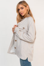 Load image into Gallery viewer, Pocket Detail Oversized Jacket
