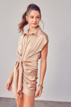 Load image into Gallery viewer, Collar Button Up Front Tie Dress
