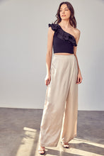 Load image into Gallery viewer, One Shoulder Knit Top
