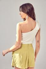 Load image into Gallery viewer, One Shoulder Knit Top
