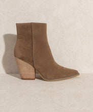Load image into Gallery viewer, Sonia - Western Ankle Boots

