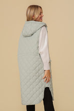 Load image into Gallery viewer, Haileys Hooded Oversized Vest Jacket

