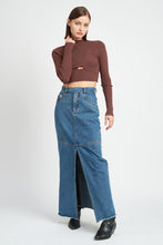 Load image into Gallery viewer, Mock Neck Crop Top with Cut Out
