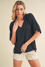 Load image into Gallery viewer, Tes 3/4 Sleeve Ruffle Top

