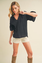 Load image into Gallery viewer, Tes 3/4 Sleeve Ruffle Top

