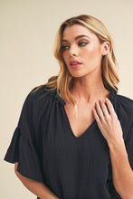 Load image into Gallery viewer, Tes 3/4 Sleeve Ruffle Top
