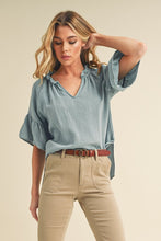 Load image into Gallery viewer, Tes 3/4 Sleeve Ruffle Top
