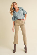 Load image into Gallery viewer, Tes 3/4 Sleeve Ruffle Top
