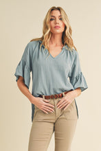 Load image into Gallery viewer, Tes 3/4 Sleeve Ruffle Top
