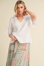 Load image into Gallery viewer, Tes 3/4 Sleeve Ruffle Top
