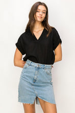 Load image into Gallery viewer, Always a Delight Short Sleeve Linen Top
